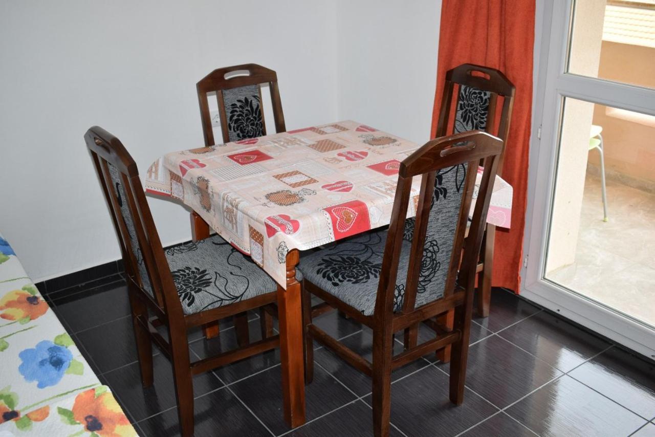 Apartamento Srebrna Nit Veliko Gradište Exterior foto