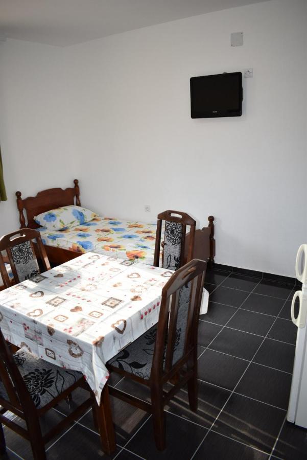 Apartamento Srebrna Nit Veliko Gradište Exterior foto